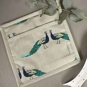 Sophie Allport Peacocks Pot Grab